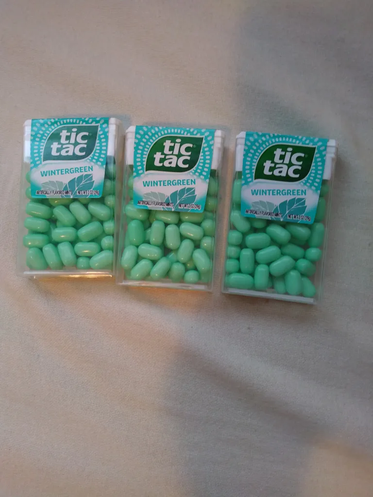 Wintergreen mint tic tacs photo 1