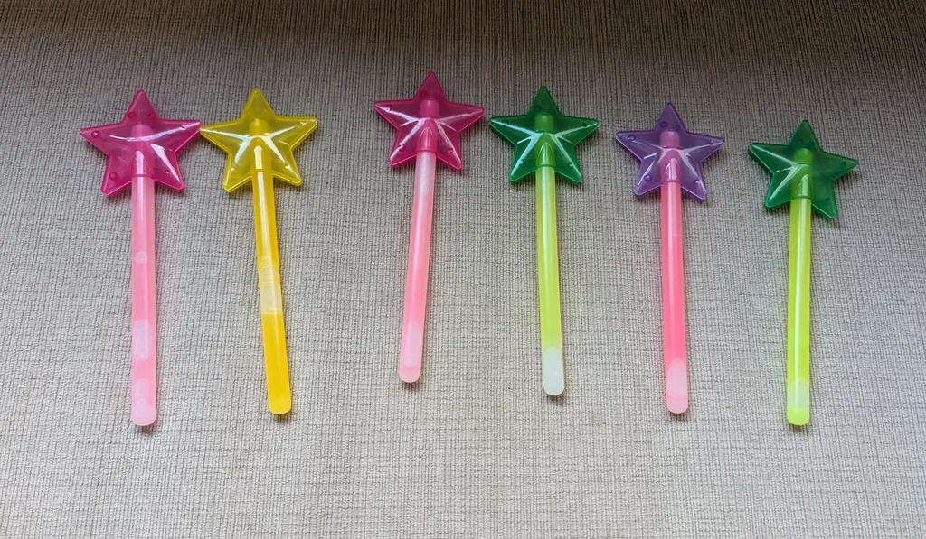 Glow Stick Star Wands Set  photo 1