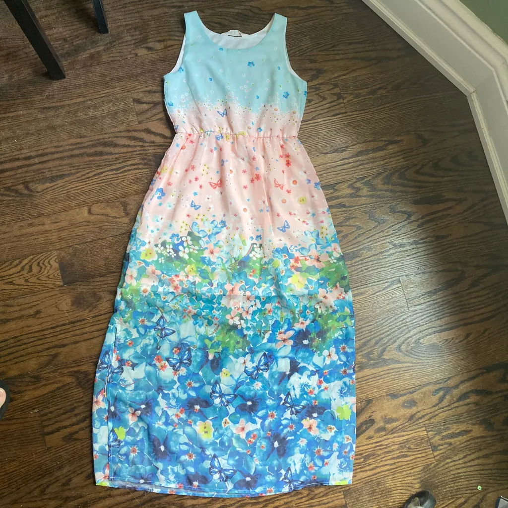 KIDS SUMMER DRESS SIZE 9/10 photo 1