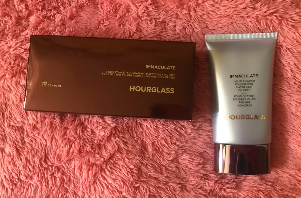 BNIB Hourglass immaculate liquid powder foundation  photo 1