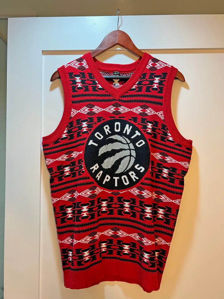Like New Toronto Raptors Sweater Vest Men’s Small photo 1
