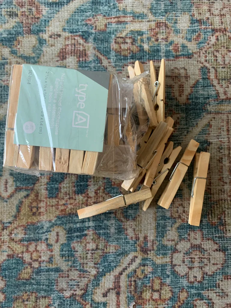 Clothing pins  photo 1