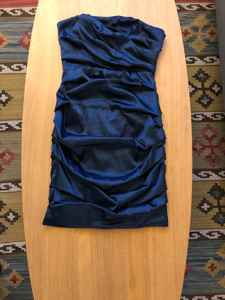Sleeveless dress photo 1
