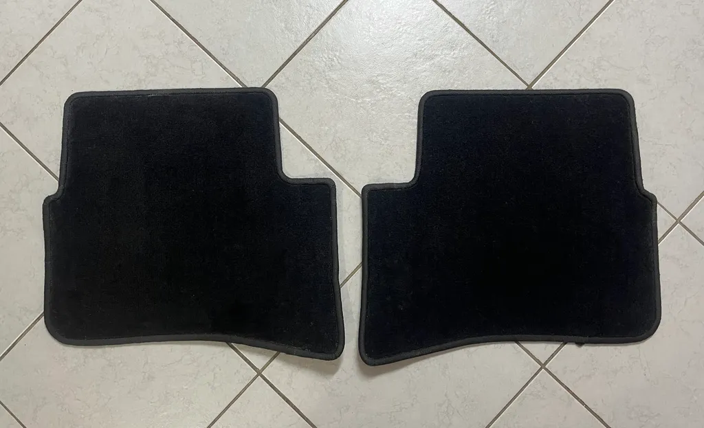 Car carpet rear mats photo 1