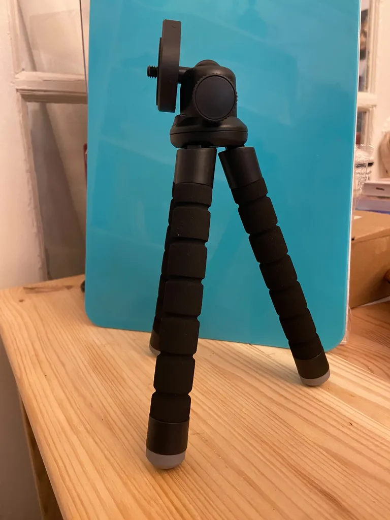Mini camera stand photo 1