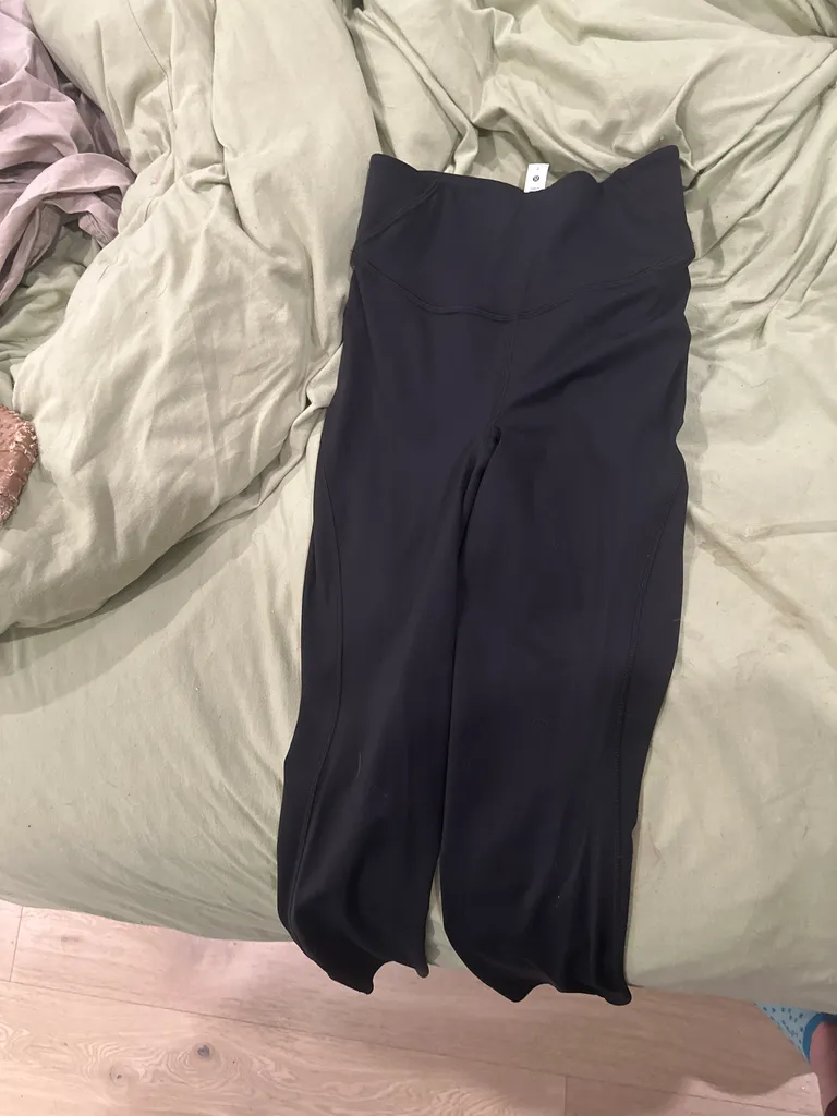 Lululemon base pace HR 23” photo 1