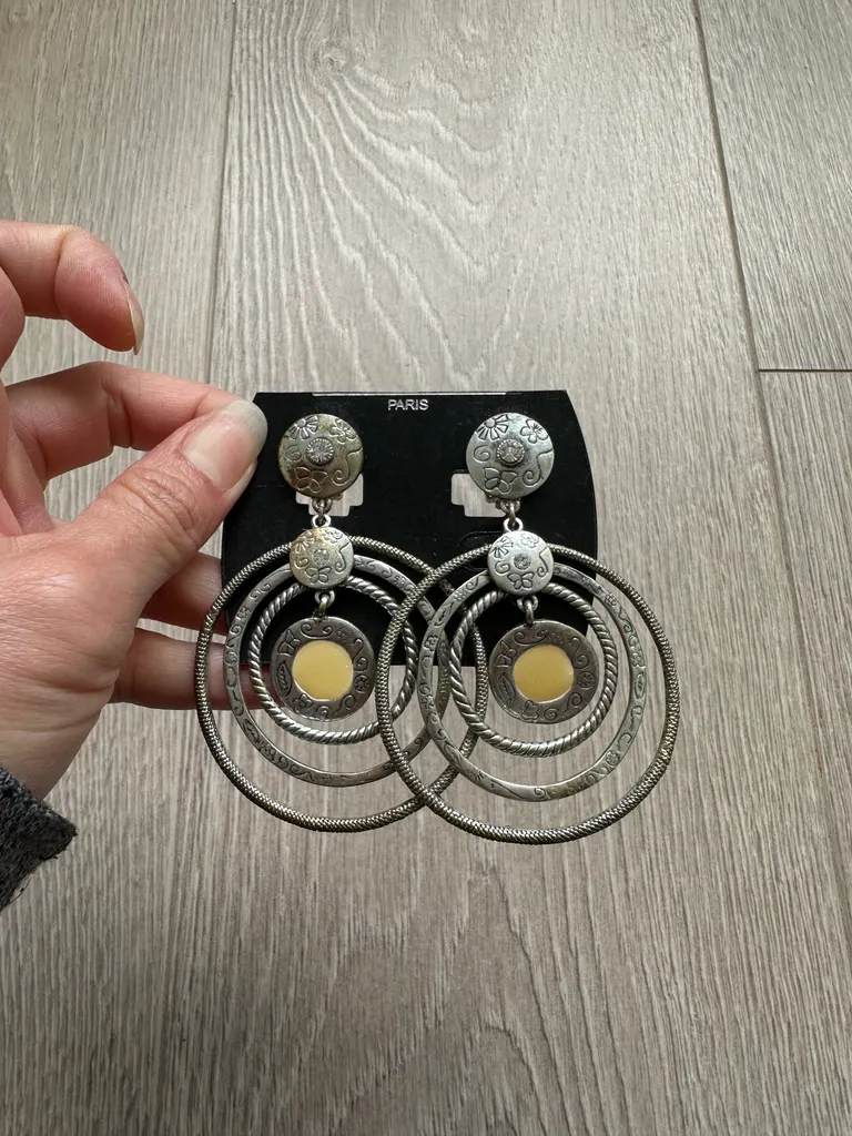 Vintage Parisian Clip-on Earrings photo 1