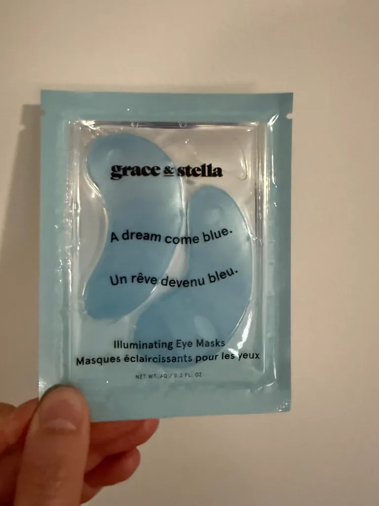 Grace and Stella illuminating eye mask  photo 1