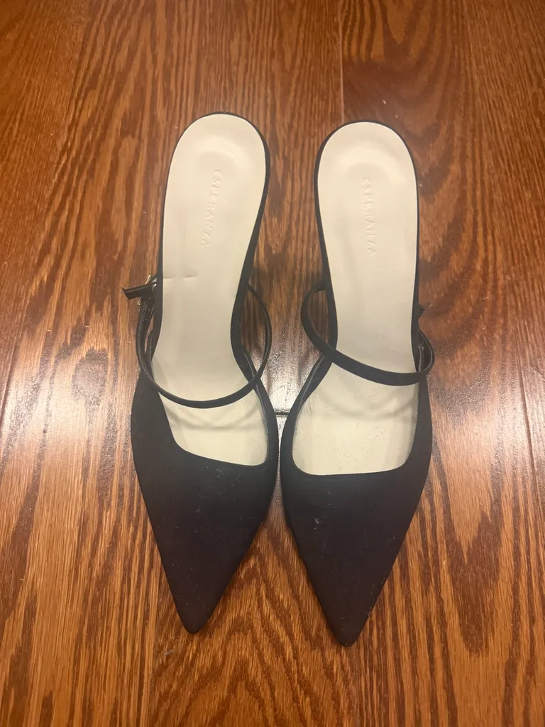 Kitten heels  photo 1