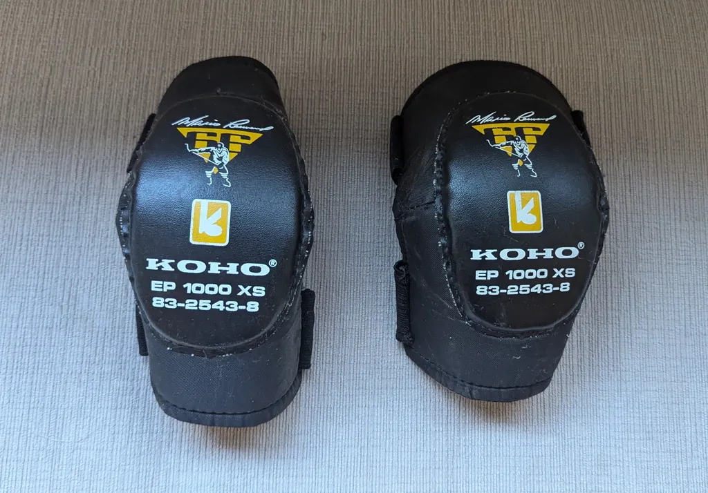 Koho EP 1000 XS Hockey Elbow Pads photo 1