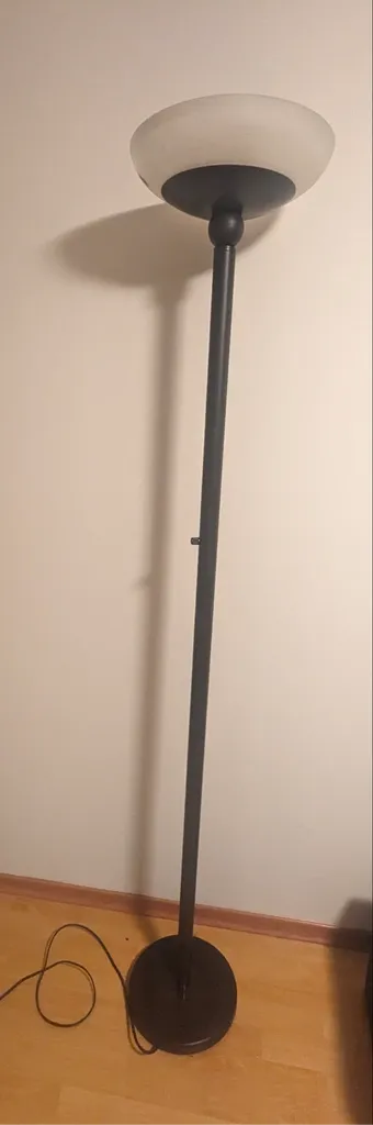 Floor Lamp photo 1