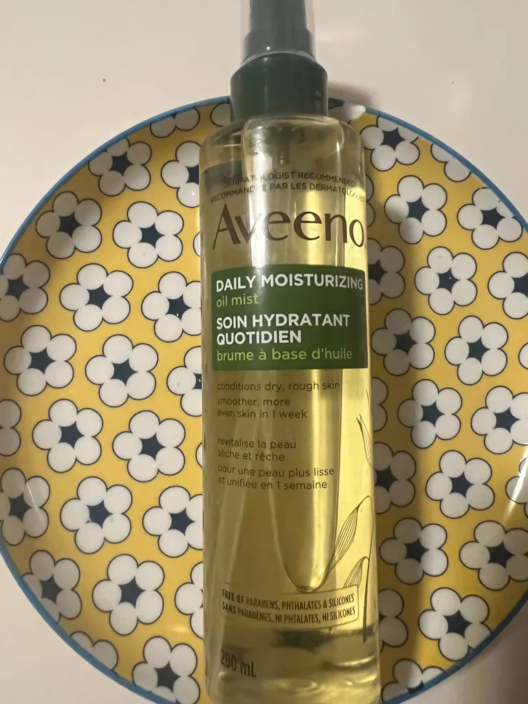 Aveeno Daily Moisturizing oil mist photo 1