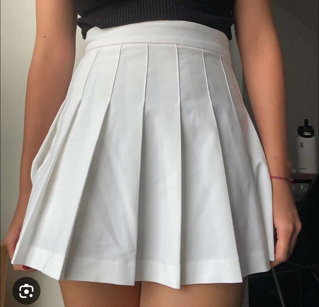 Two aritzia best Sunday skirts photo 1