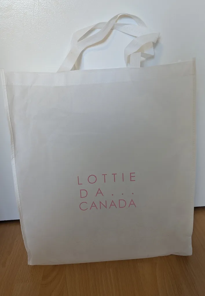 Lottie Da. Canada Tote Bag photo 1