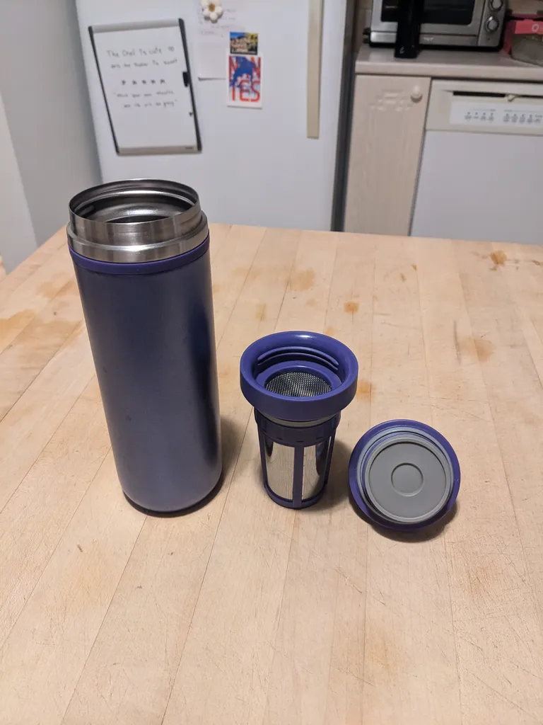 Purple metallic travel mug David's Tea photo 1