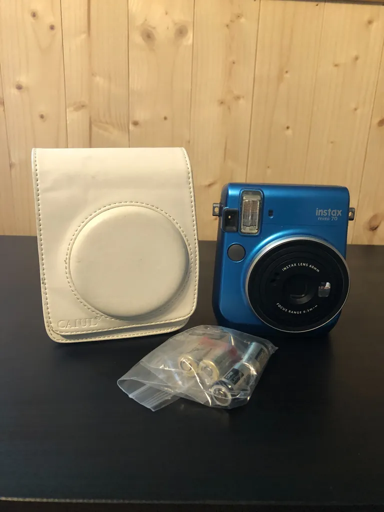 Instax Mini 70 Polaroid Camera photo 1