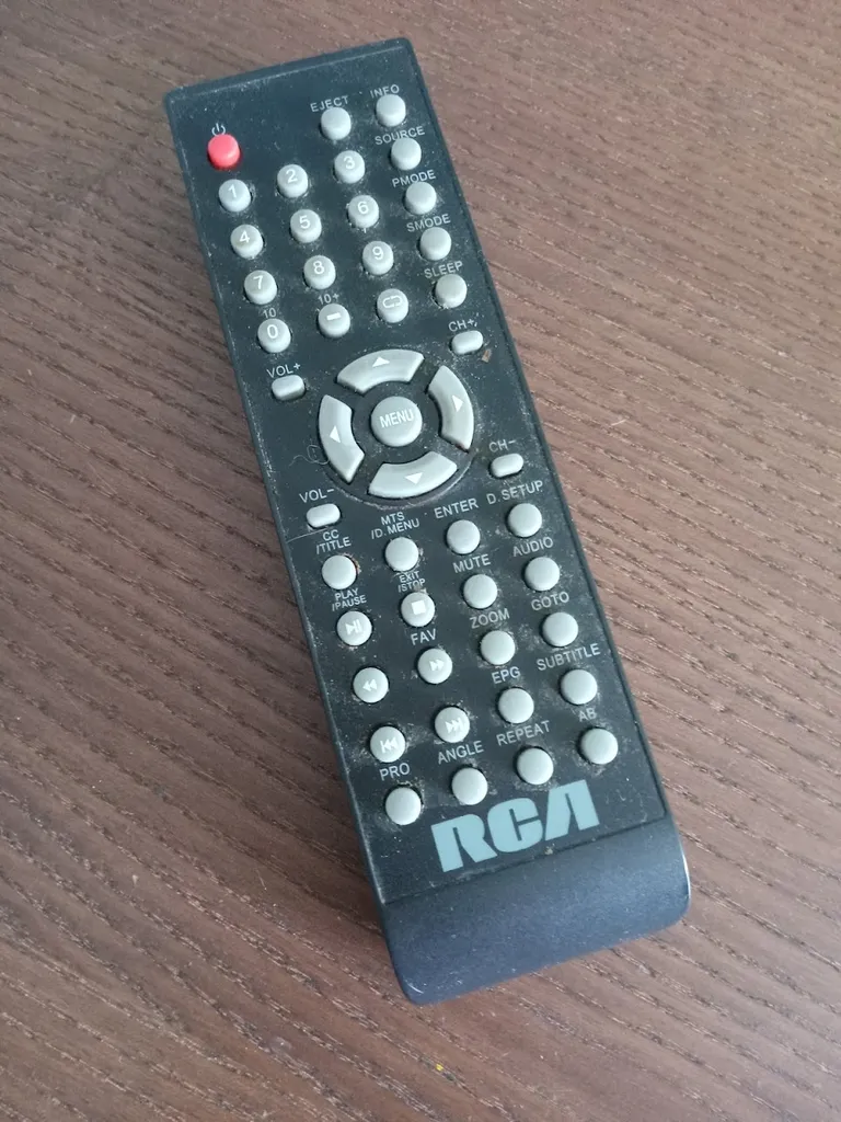 RCA RLVD3282A Remote photo 1