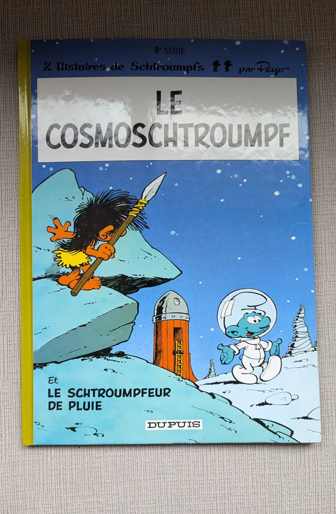 Le Cosmoschtroumpf Smurfs Book photo 1