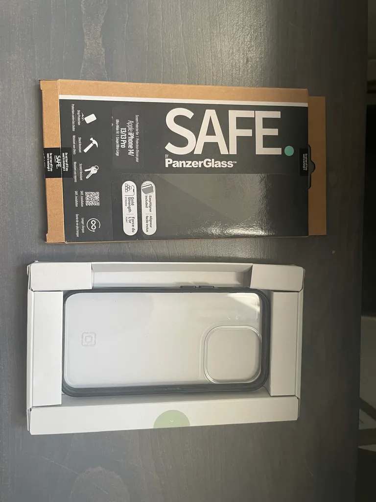 iPhone 13/14 PRO glass screen protector. iPhone 13 PRO Incipio  photo 1