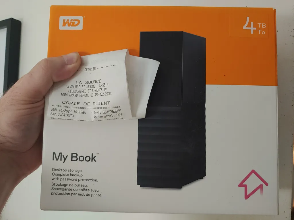 External hard drive  photo 1