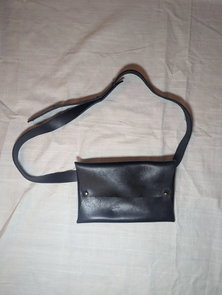 Handmade leather fanny  photo 1