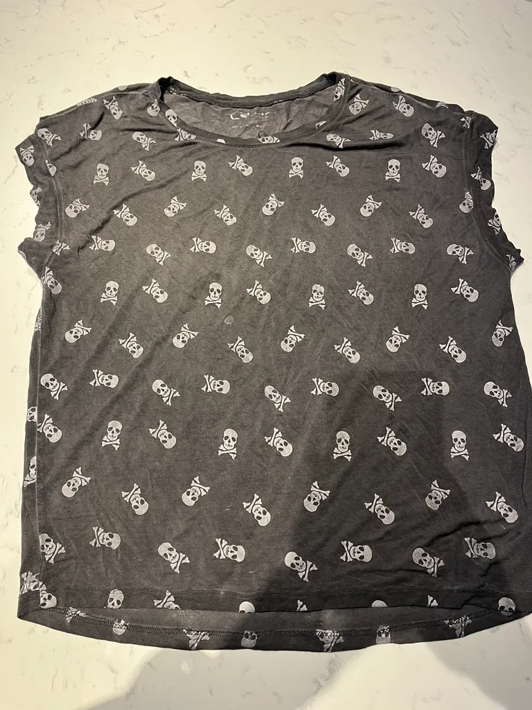 Skull T-shirt photo 1