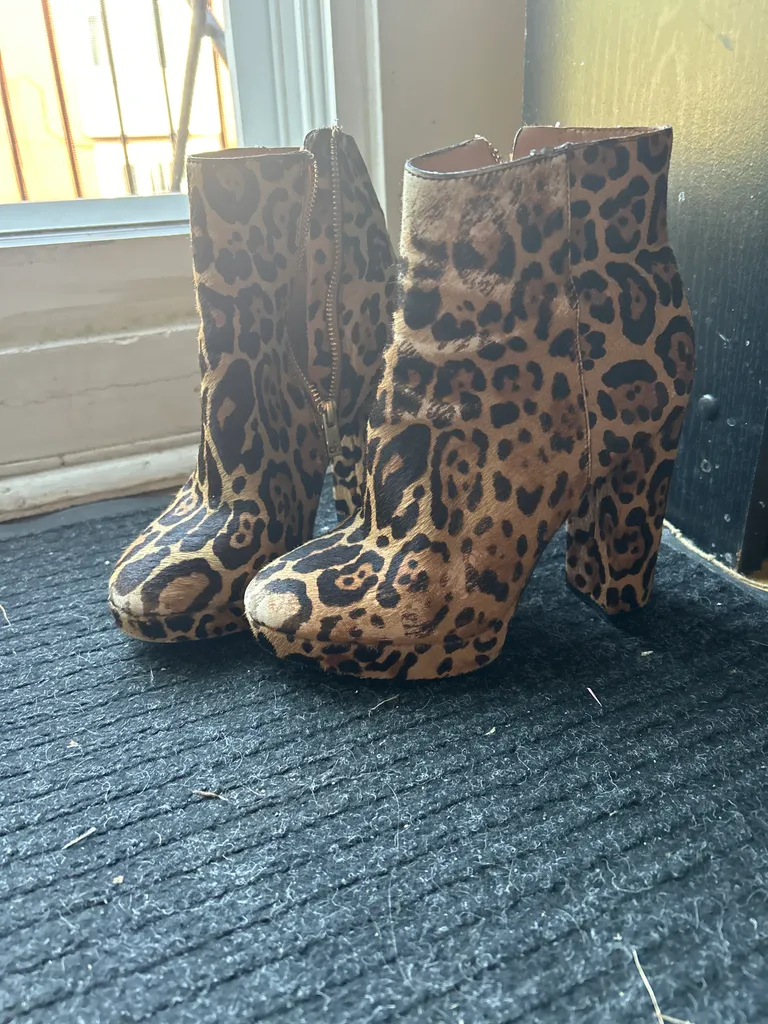 Calvin Klein Cheetah Booties SIZE 5 photo 1