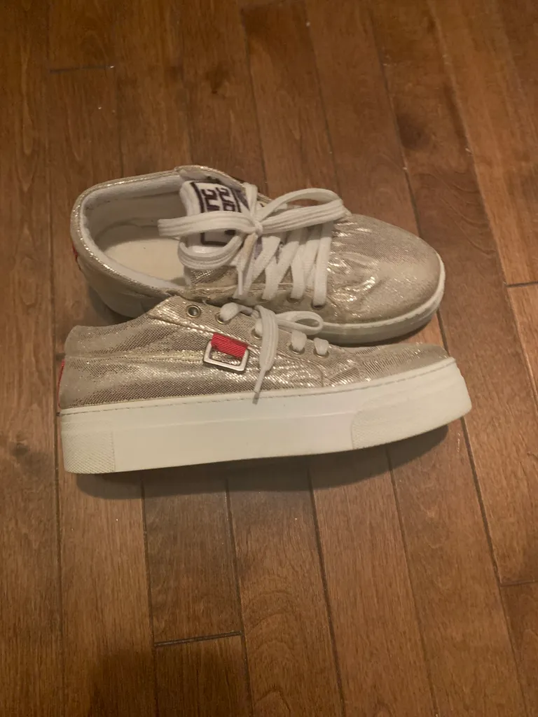 Shoes size 8 photo 1