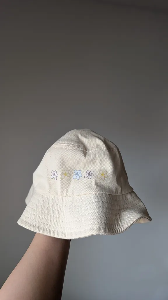 100% cotton beige flower bucket hat photo 1