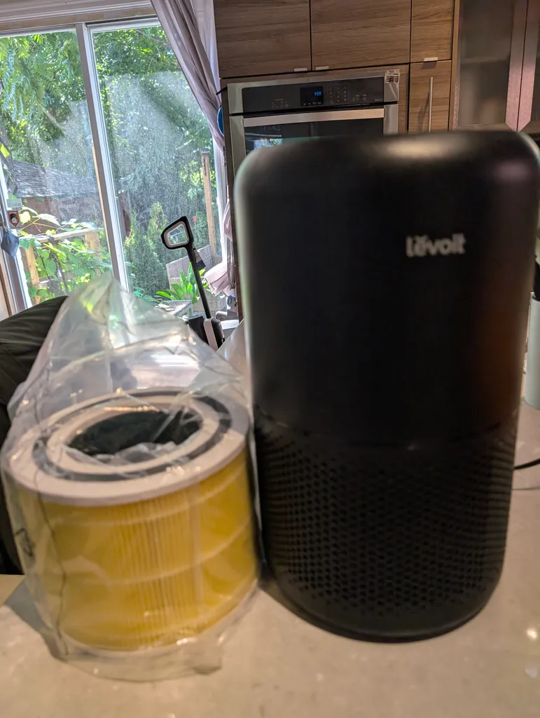 Levoit air filter photo 1