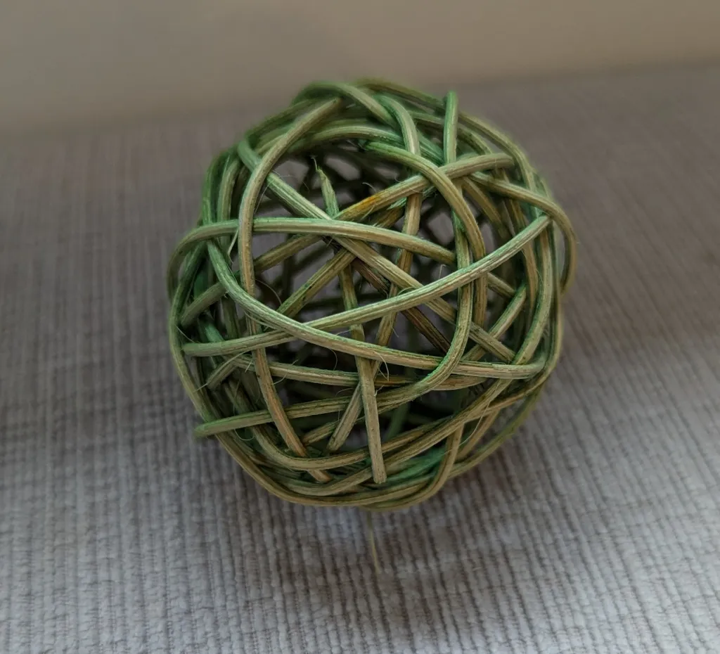 Green Woven Ball photo 1