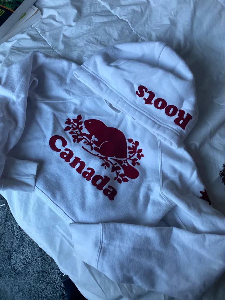 ROOTS Canadian collection white hoody XS  photo 1