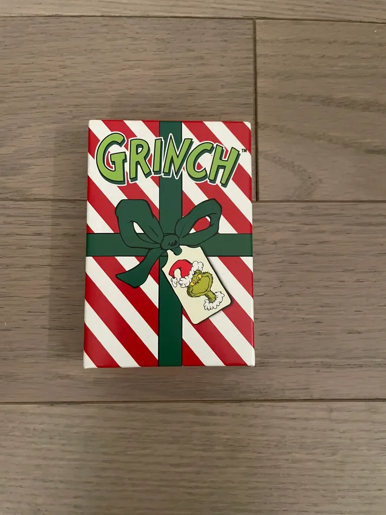 🆕 Happy meal grinch card game photo 1