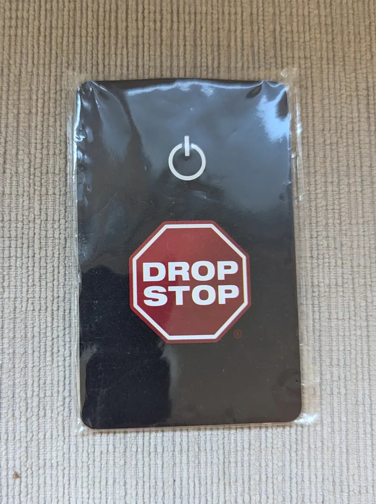 Brand New Drop Stop LED Wallet Size Flashlight photo 1