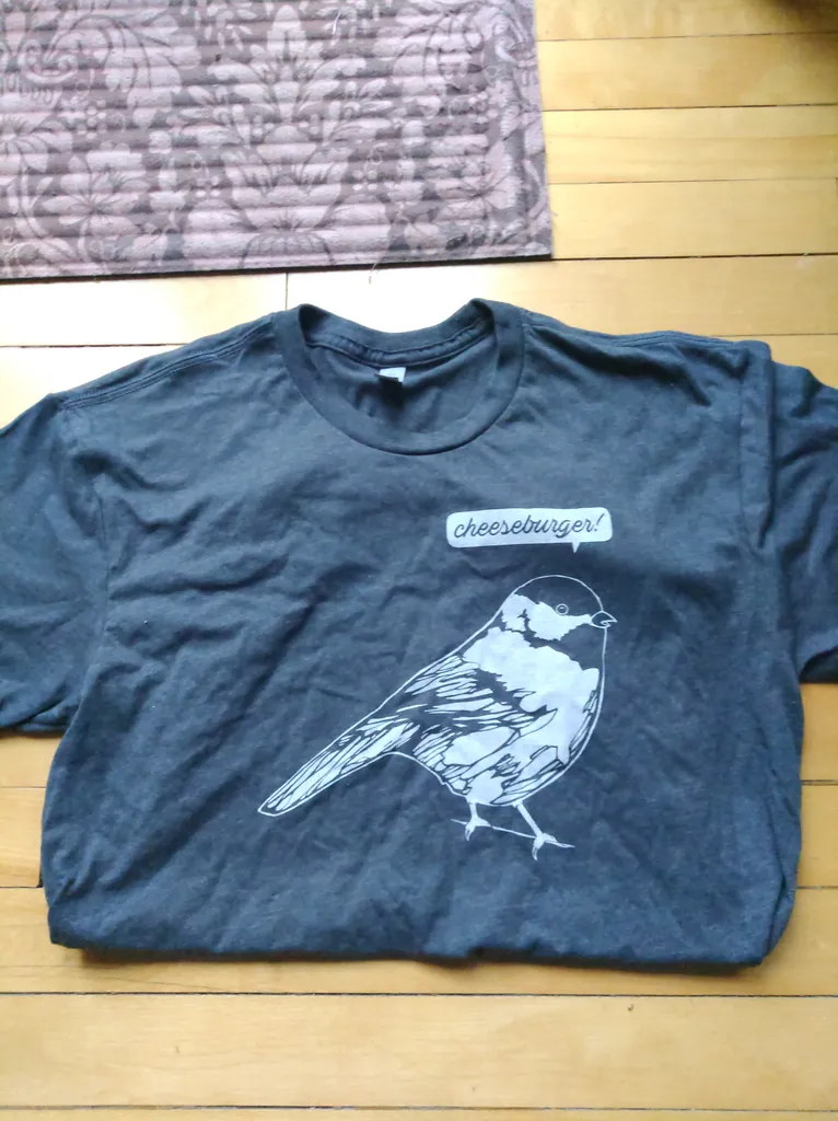 Bird tshirt photo 1