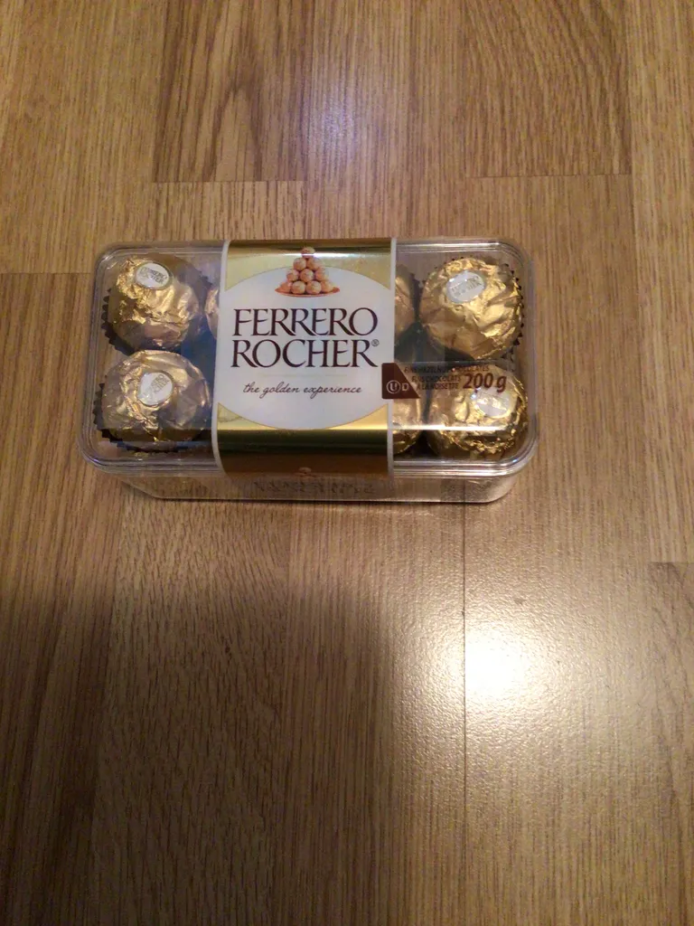 Ferrero rocher  photo 1