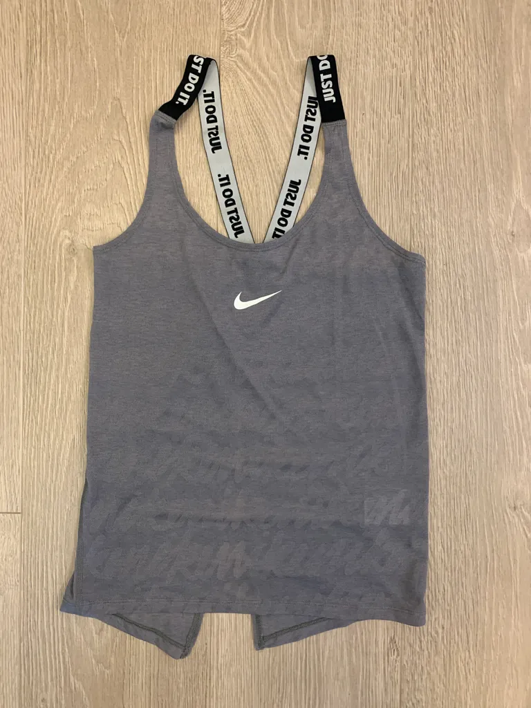 Nike Workout Tank Top photo 1
