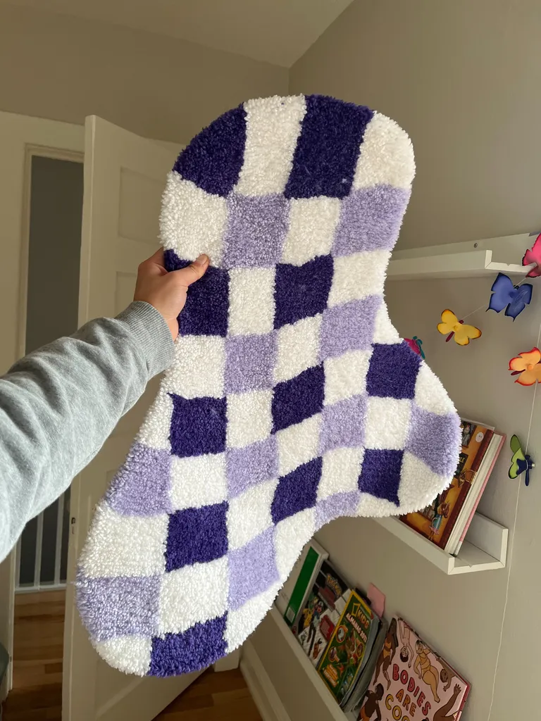 Small rug - purple checker photo 1
