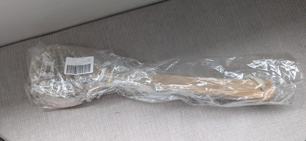 Brand New Wooden Bath Brush photo 1