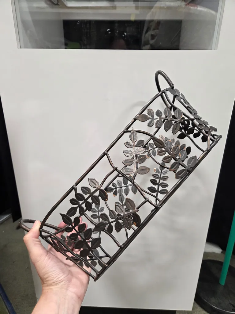 Metal long basket  photo 1