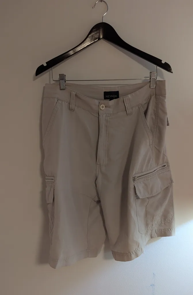 Nevada Cargo Shorts - Men's Size 32 photo 1