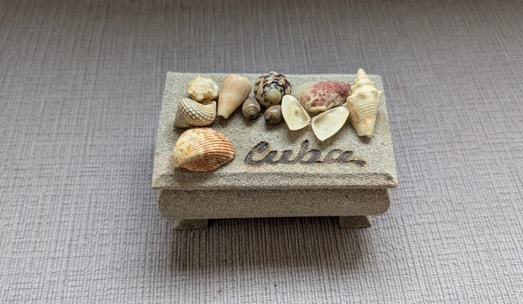 Souvenir Box From Cuba photo 1