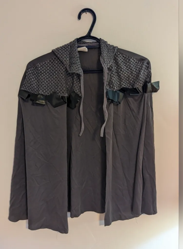 Disguise Cape Halloween Costume - Youth Size 7-10 photo 1