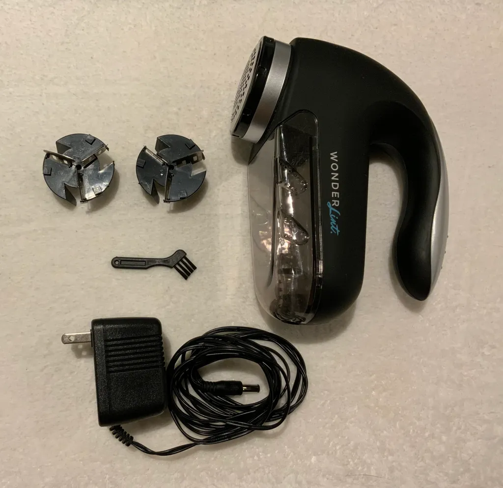 Lint shaver & extra blades replacements photo 1