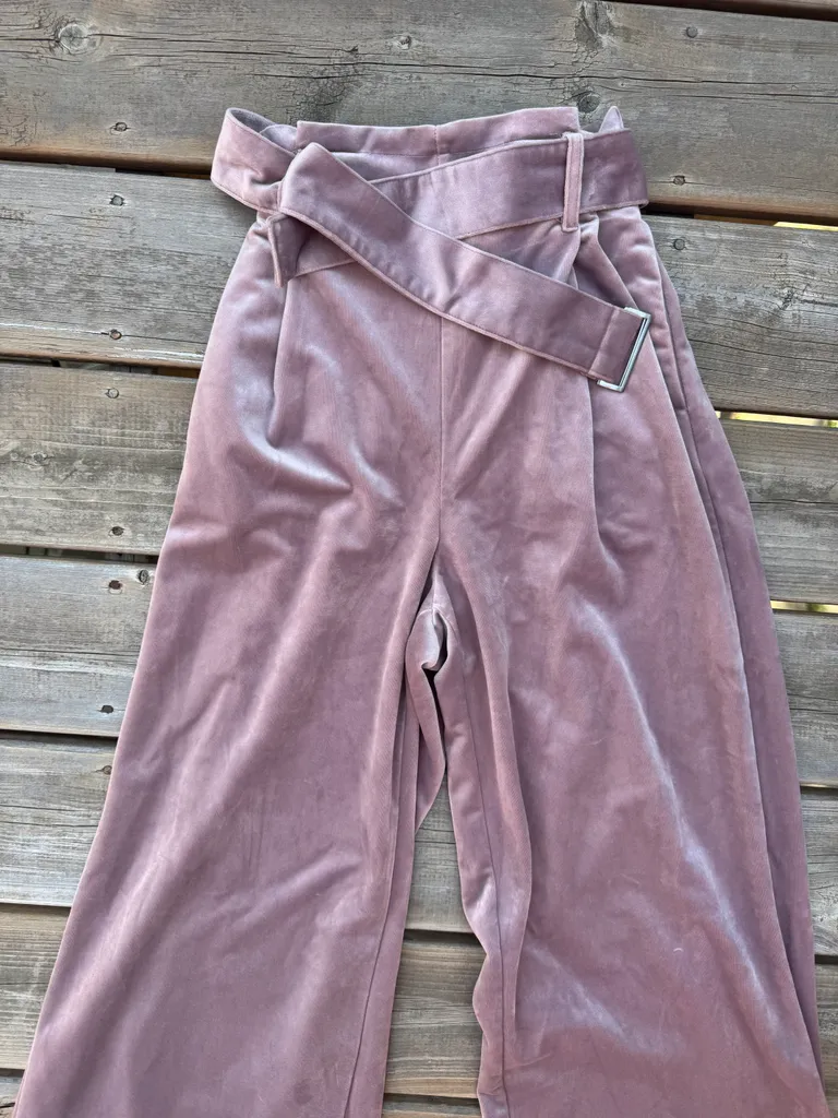 Velour Pants with Belt photo 1