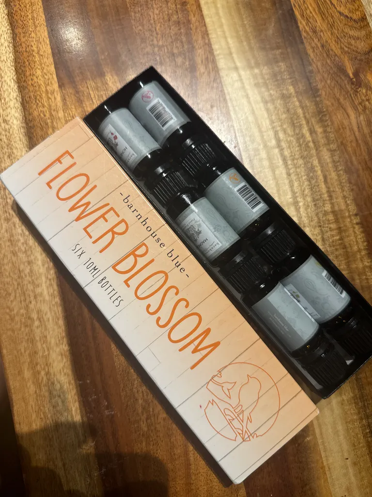 Essence oil  photo 1