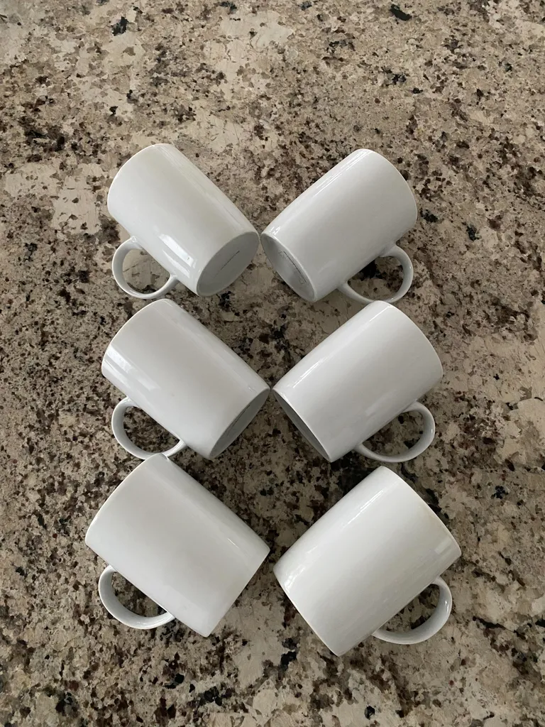 6 white mugs Gluckstein Home photo 1