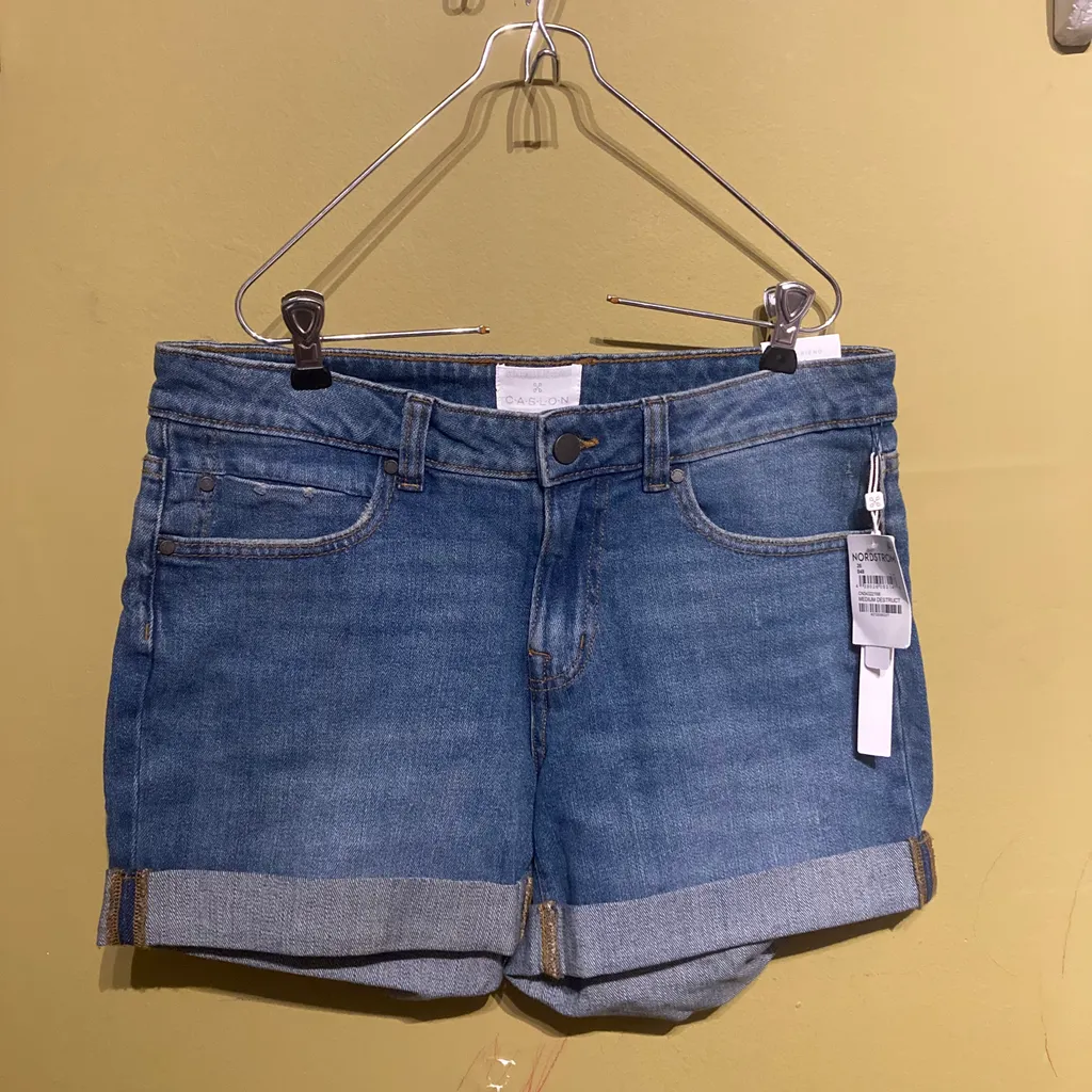 Nordstrom CALSON denim shorts BNWT SIZE 26 photo 1