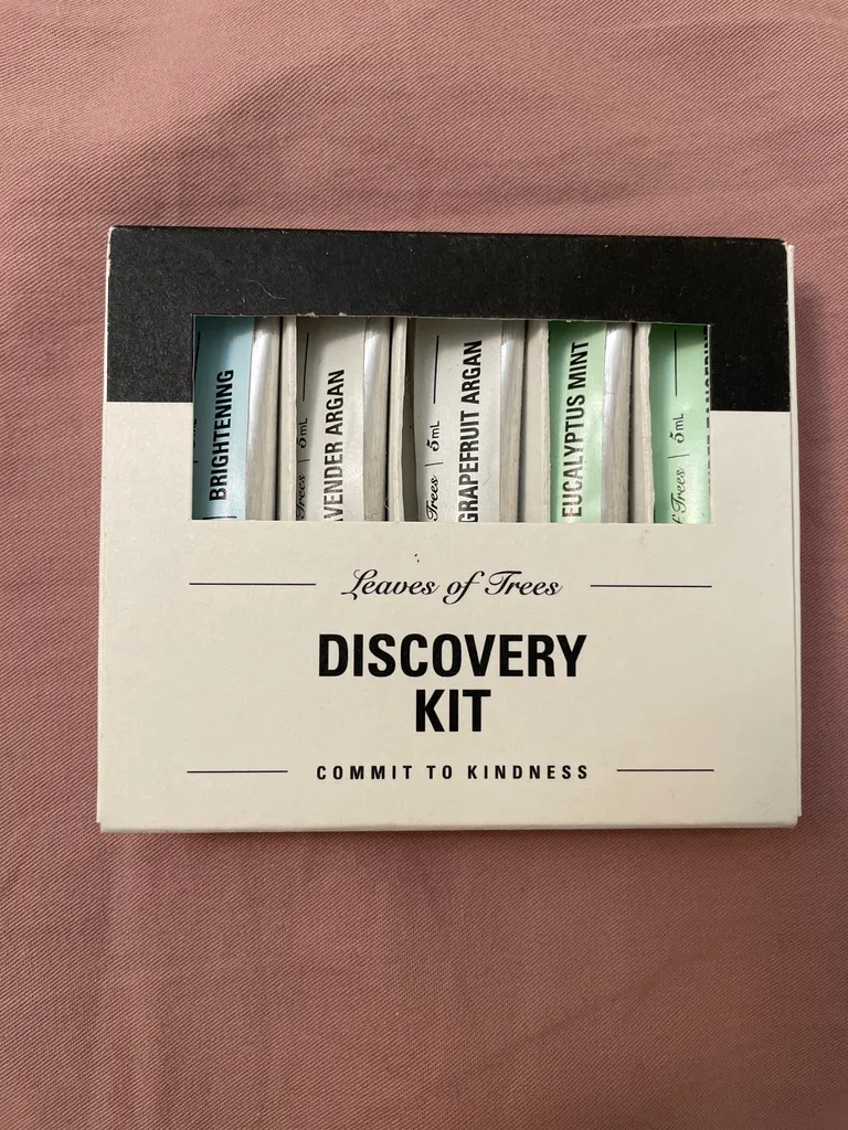 Leaves of trees discovery kit photo 1