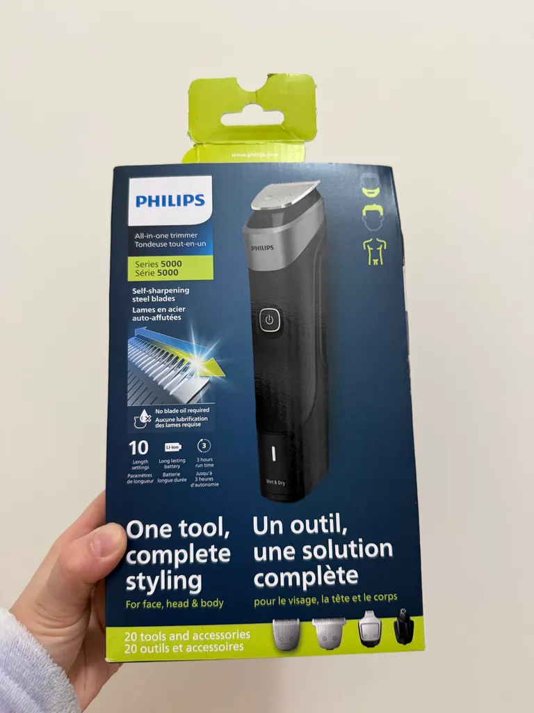 New Phillips all in one trimmer series 5000 photo 1
